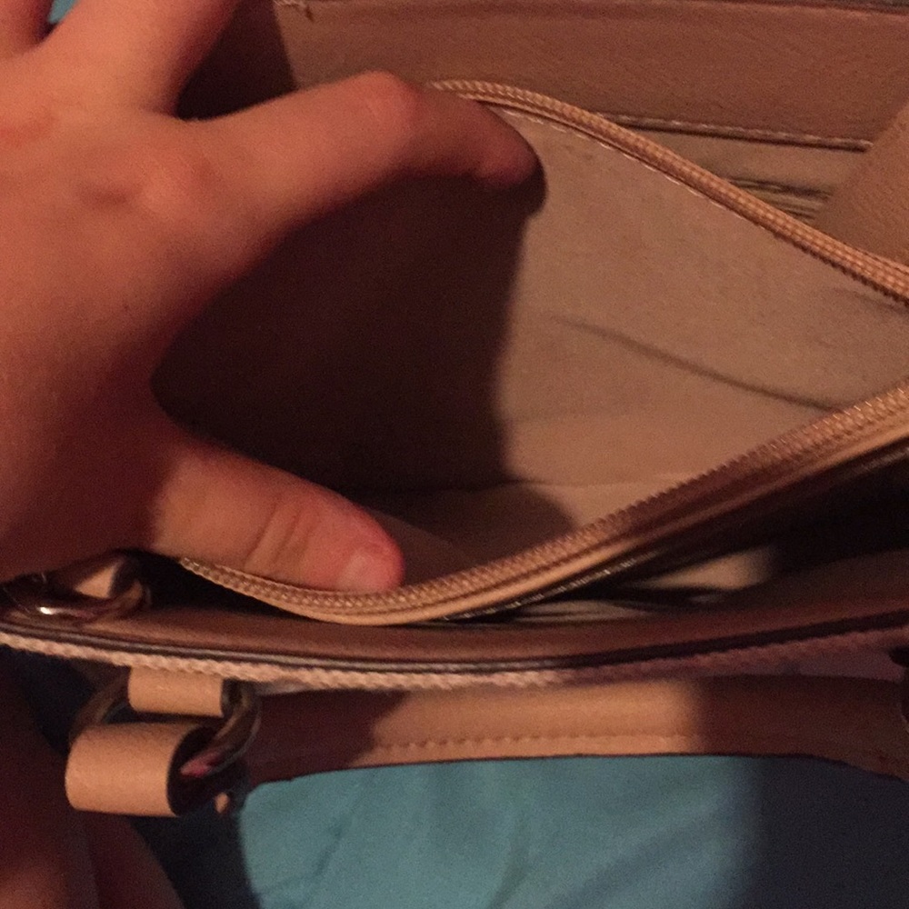 Purse - Picture 3 of 6